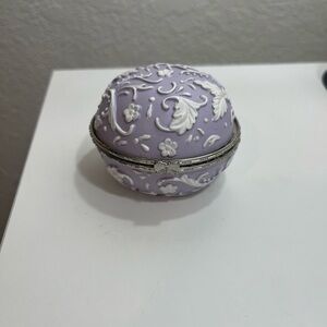 Lilliac Jewelry/Trinket  Box/Present Weding Ring Or Engagement  Ring